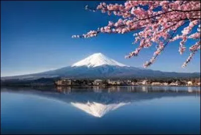 Le mont Fuji se trouve...