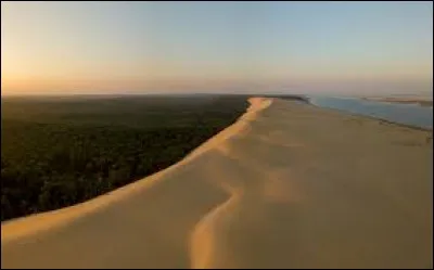 La dune du Pilat est la plus haute dune des la côte Atlantique et de la France. Dans quel département se situe-t-elle ?