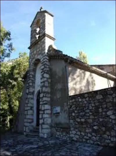 Je vous emmène à présent en Drôme provençale, à Bénivay-Ollon. Petit village de 62 habitants, il se situe en région ...