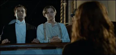 Que fait croire Cal à Rose pour qu'elle monte dans un bateau ?