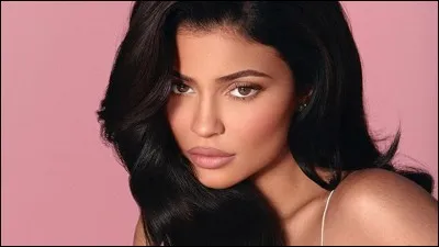 À quel âge, Kylie Jenner est-elle devenue milliardaire ?
