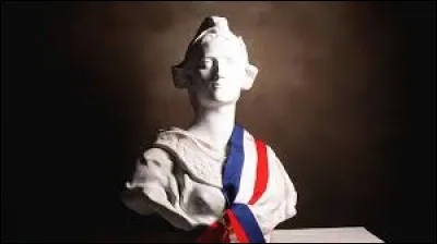 Quand a été fondée la 5e République ?