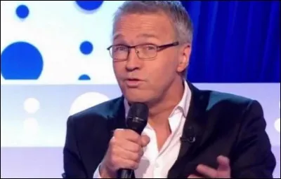 Animateur de télévision, nous reconnaissons ici  Ruquier.