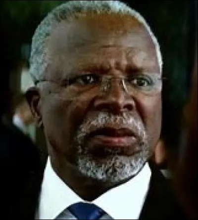 Qui tue le roi T'Chaka ?