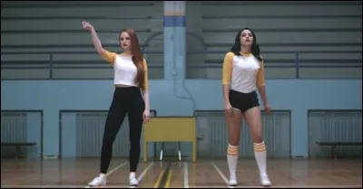 Qui affronte Cheryl dans une battle de danse lors de l'épisode 10 de la saison 1 ?