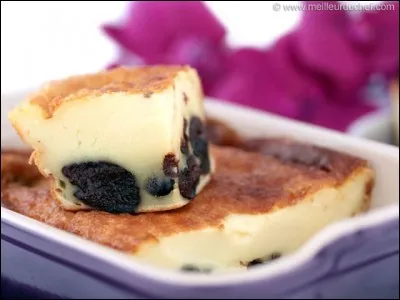 L'ingrédient récurrent du far breton est le pruneau.