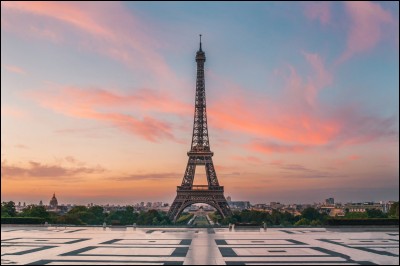 Où se trouve la magnifique tour Eiffel ?