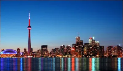 Dans quel pays trouve-t-on la Tour CN ?