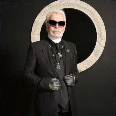 Grand couturier allemand, retrouvez son nom.