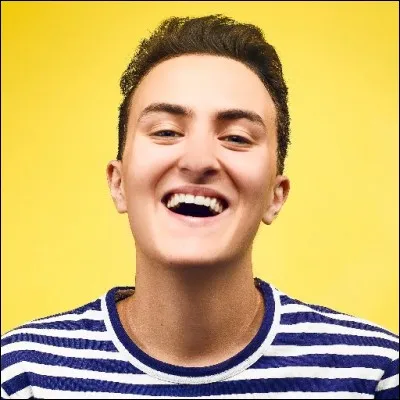 Avec qui Hugoposay fait-il la plupart de ses vidéos ?