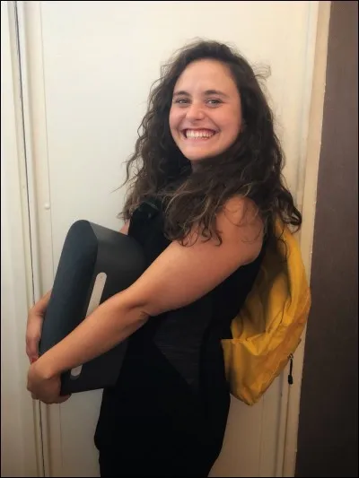 En quelle année Swan Périssé a-t-elle sorti sa 1re vidéo youtube ?