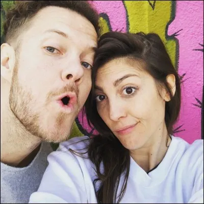 Comment s'appelle la femme de Dan ?