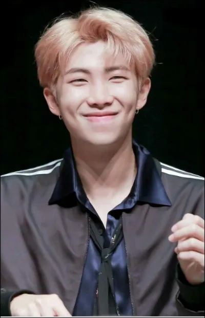 Pourquoi a-t-il écrit les paroles de " No More Dream" ?