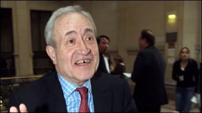 En 1997 éclate le scandale des faux électeurs de Paris. Qui sera élu en tant que député malgré le scandale ?