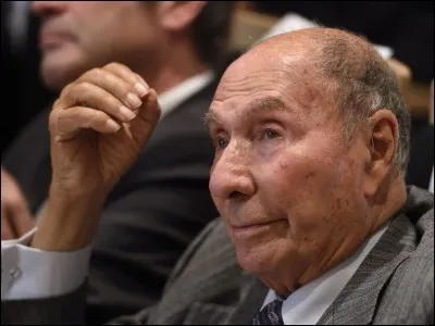 Quel homme d'affaire a été mis en cause dans l'affaire d'achat de votes pour une réélection aux municipales entre 2008 et 2010 ?