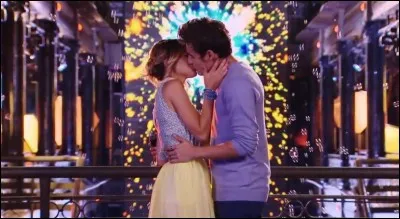 Après ce baiser Léon et Violetta sont :