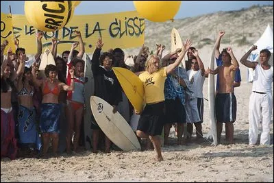 Brice de Nice va à hossegor pour participer à une compétition de surf sauf que Brice a perdu ! Pourquoi ?