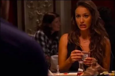 Première diffusion : 2011
Dernière diffusion : 2012 
Personnages : Sarah, Charles, Ben, Katie 
Genre : Shortcom/ Comédie 
Quelle est cette série ?