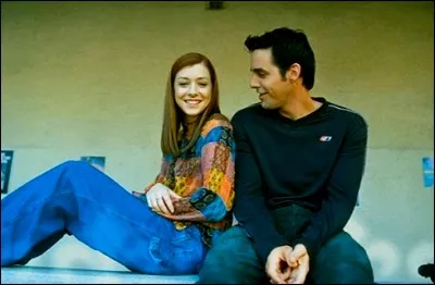 Première diffusion : 1997
Dernière diffusion : 2003 
Personnages : Alexander, Dawn, Darla, Joyce 
Genre : Fantastique 
Quelle est cette série ?