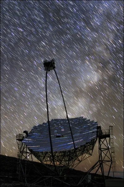 Ce grand télescope du zénith se trouve en Colombie-Britannique. Vous remarquerez qu'il est fait de miroirs liquides de 6 m de diamètre : son concept est basé sur l'utilisation de miroirs réalisés en mercure liquide en rotation. 
Nommez cet observatoire où les récents travaux ont porté sur la protection de la surface de mercure du vent.
