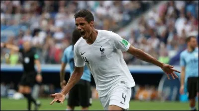 Numéro 4 : J'ai inscrit 1 but de la tête en quart de finale face à l'Uruguay. Je suis...