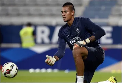 Numéro 23 : Je n'ai disputé aucun match lors de la Coupe du Monde 2018. Je joue en équipe de France et également au PSG. Je suis...