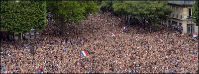 Avez-vous une personne que vous considérez comme un "modèle" ou une "idole" ?