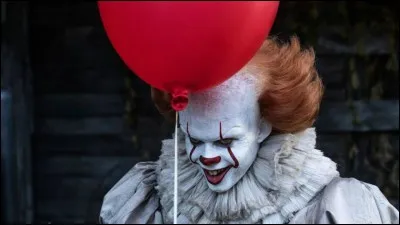 "Oui, Voldemort, nous avons faim de vous. Me revoilà ! Vous m'avez tellement manqué ! ... est de retour !"
Qui est ce méchant clown tueur ?