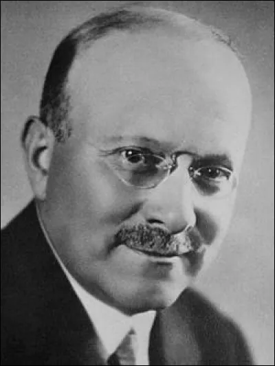 Qui est cet André, ingénieur, polytechnicien, pionnier de l'industrie automobile, mort en 1935 ?