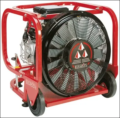 Lui a pour fonctionnalité d'évacuer une fumée lors d'un incendie. C'est un...