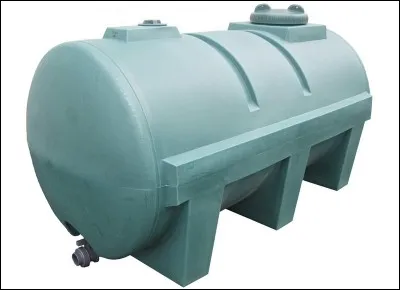 Au centre du camion, cette grosse citerne peut emporter jusqu'à 4 000 litres d'eau ! Comment les hommes du feu l'appellent-ils ?