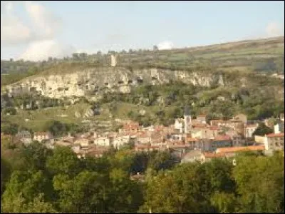 Nous partons en Auvergne-Rhône-Alpes, à La Roche-Blanche. Ville de l'aire urbaine Clermontoise, elle se situe dans le département ...