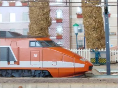 En quelle année a été inauguré le TGV ?