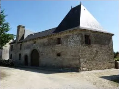 Petit tour en Bretagne, où je vous donne rendez-vous devant le manoir du Vieux Bourg de Merdrignac. Ville de l'arrondissement de Saint-Brieuc, elle se situe dans le département ...