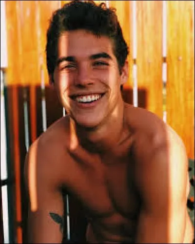 Qui est le père de Alvaro ?