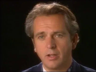 ''Solsbury Hill'' est le premier succès de Peter Gabriel en solo. De quel groupe faisait-il partie ?