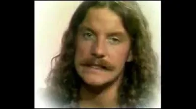 ''Les Murs de poussière'' est une chanson de Francis Cabrel. D'après la Bible, Josué et les hébreux firent effondrer les murs de Jéricho en faisant défiler 7 prêtres portant l'Arche d'alliance 7 fois autour de la ville pendant 7 jours. De quels instruments jouaient-ils ?