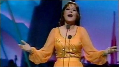 Quelles sont les initiales de la chanteuse française qui remporta le Concours de l'Eurovision avec ''L'Oiseau et l'Enfant'' en 1977 ?