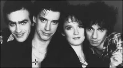 ''Métro c'est trop'' est un titre de Téléphone. Quel nom d'une station du métro parisien n'évoque pas une victoire de Napoléon Ier ?