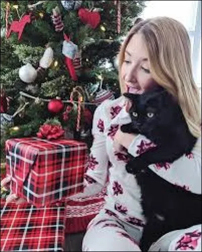 Comment s'appelle son chat ?