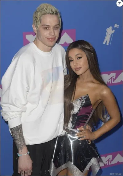 En août 2019 qui est son dernier ex ?