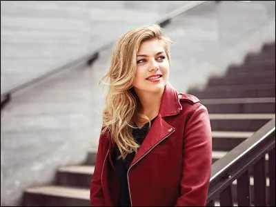 Quel est le nom de cette chanteuse ?