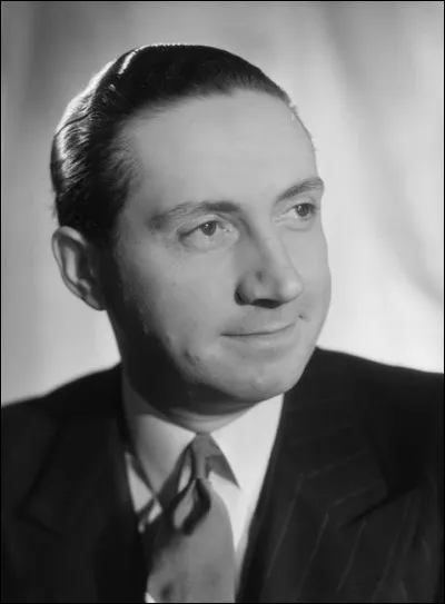 Qui était le peintre officiel de Louis XIV ?