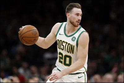 Qui est ce basketteur ?