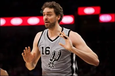 Qui est ce basketteur ?