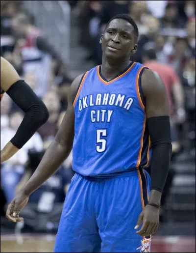 Qui est ce basketteur ?