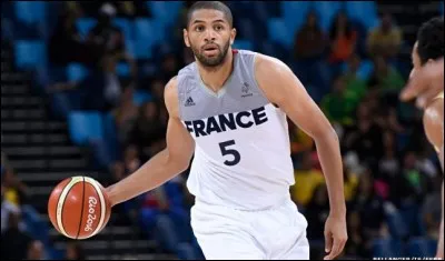 Qui est ce basketteur ?