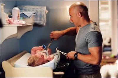 Dans quel film, Vin Diesel joue un militaire en charge de la protection des enfants dans une famille ?
