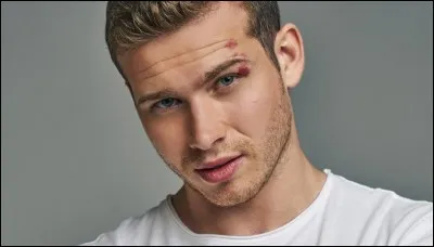 Et qui est cette personne ?