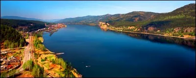 Longueur : 4 093 km 
Embouchure : Océan Arctique 
Pays traversés : Russie, Mongolie. 
à savoir : Ce fleuve est traversé par Michel Strogoff dans le roman homonyme de Jules Verne. 
Quel est ce fleuve ?